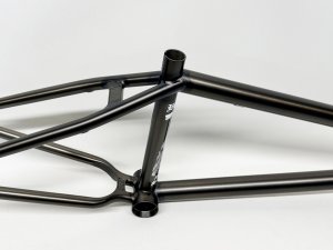 画像5: Cult Biggie Frame/QR [20.5"TT] Matt Trans Black (5)