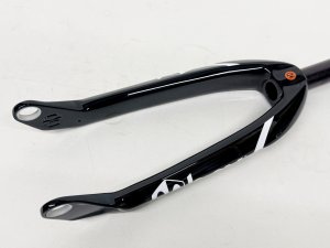 画像1: Box X2 Carbon Fork [Pro 20mm W/Stem Lock] (1)