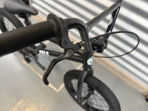 画像2: [KIDS] Durcus One Solo [16"Wheel] Matt Black (2)