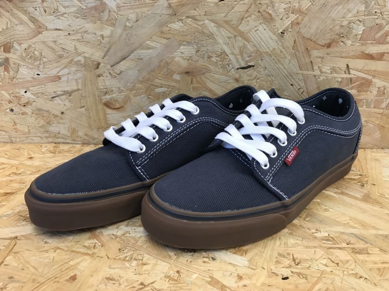 vans chukka low navy gum