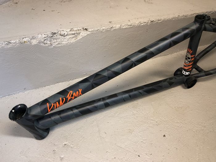 kink sexton frame