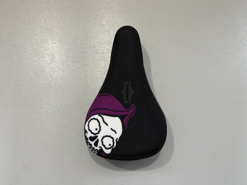 BMX シート ANIMAL Nigel Pivotal Seat - メルカリ