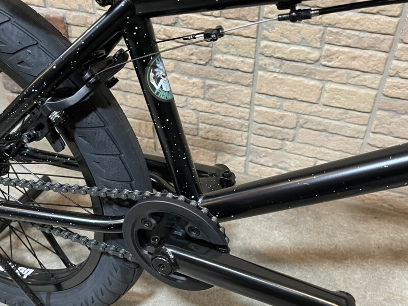 Bmx fiend クランク、スプロケットとcinemaのペダル付き Bmx fiend クランク、スプロケットとcinemaのペダル付き