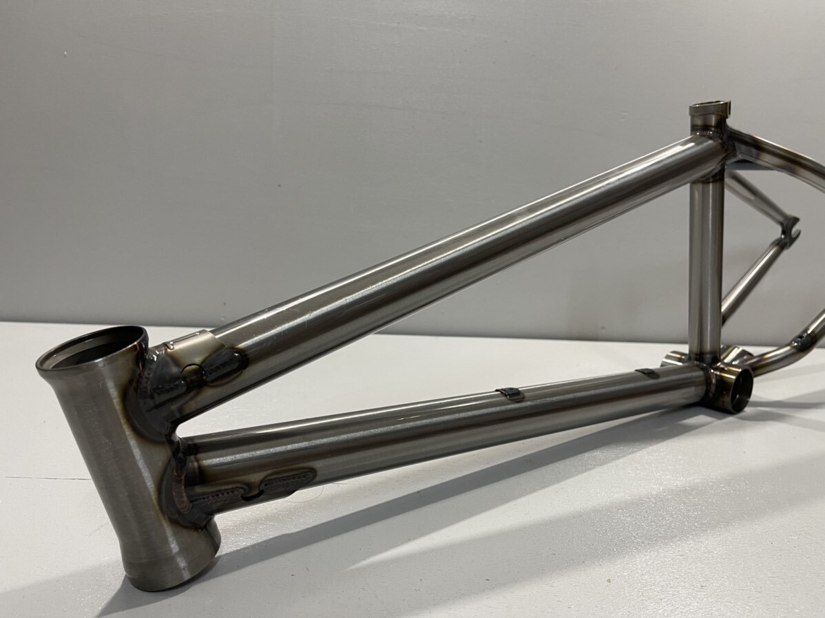定番スタイル skape goat frame 20.75 mandhucollege.edu.mv