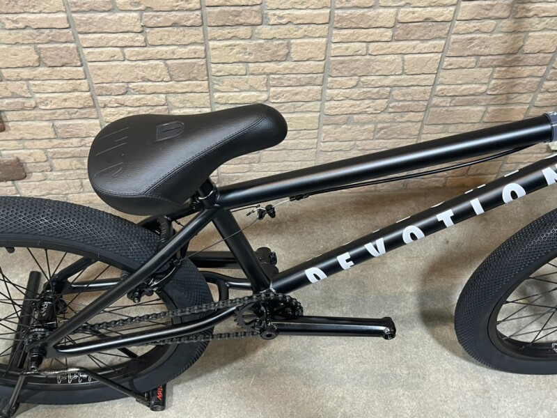 2022 Cult Devotion Bike [21