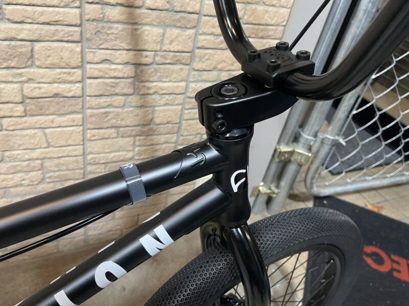 2022 Cult Devotion Bike [21