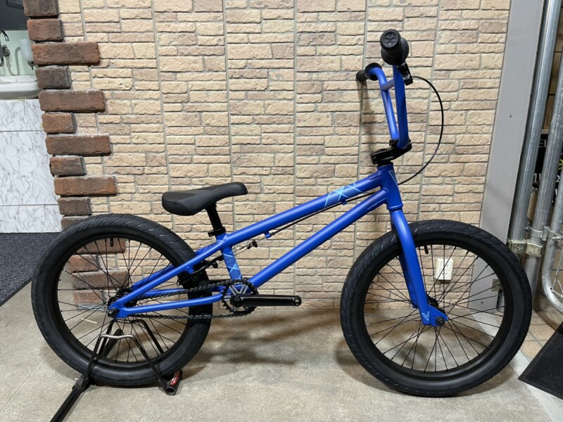 通販でクリスマス 名古屋のフラット・ストリートBMXとカスタムパーツ